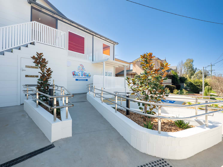 Click to view all images 10 Springwood Avenue Springwood NSW 2777 - Image 2