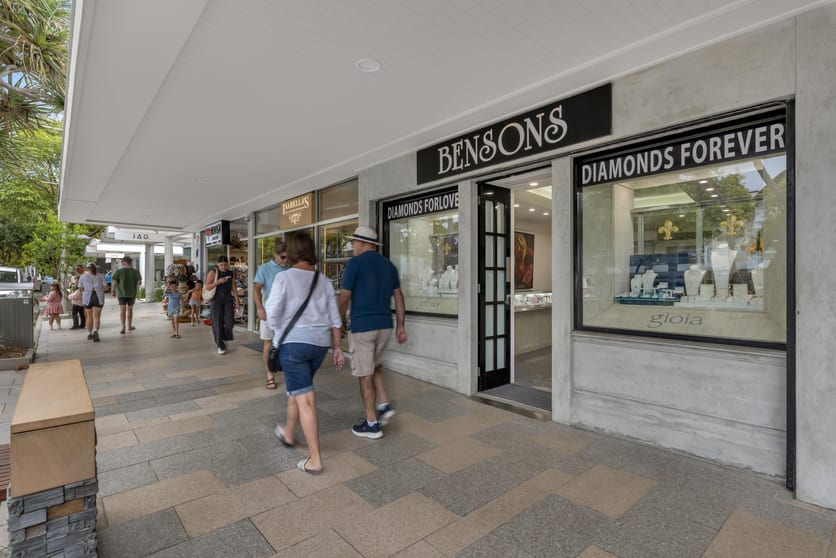 3/41 Hastings Street Noosa Heads QLD 4567 - Image 1