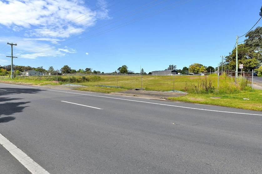 Click to view all images 912-914 Old Northern Road Glenorie NSW 2157 - Image 2
