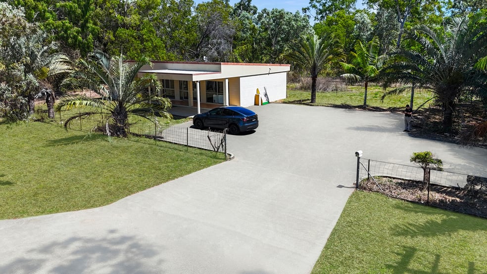 Click to view all images 67 Frank Randell Drive Cungulla QLD 4816 - Image 1
