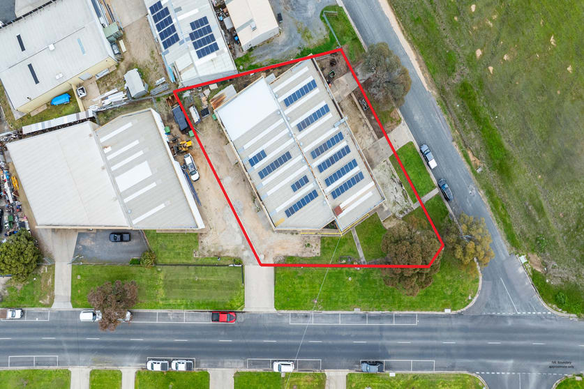Click to view all images 19 & 21 Reid Street Wodonga VIC 3690 - Image 2