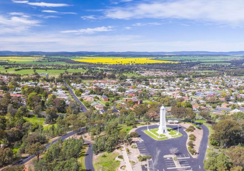 Click to view all images Parkes NSW 2870 - Image 2