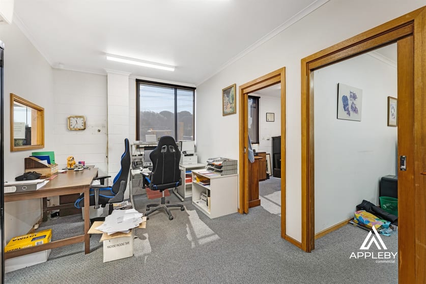 1/9 Woodbine Court Wantirna South VIC 3152 - Image 3