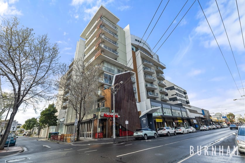 Click to view all images 6/250 Barkly Street Footscray VIC 3011 - Image 1
