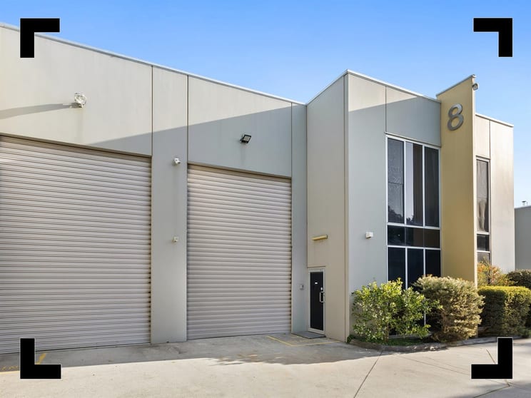 Click to view all images 8/123 Chesterville Road Moorabbin VIC 3189 - Image 1