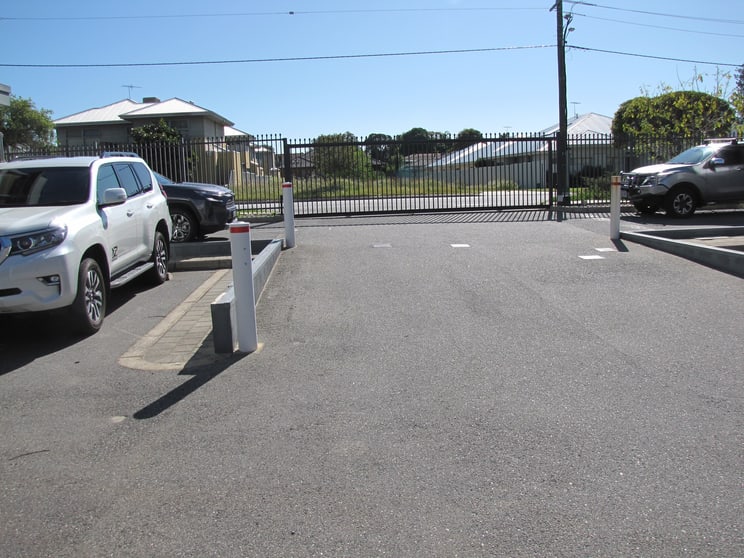 Click to view all images 20/12 Cowcher Place Belmont WA 6104 - Image 3