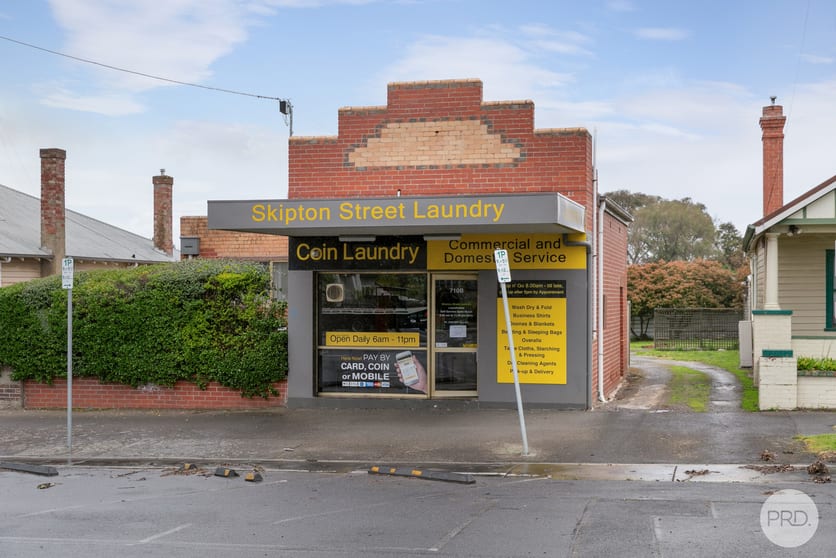 Click to view all images 710B Skipton Street Redan VIC 3350 - Image 1