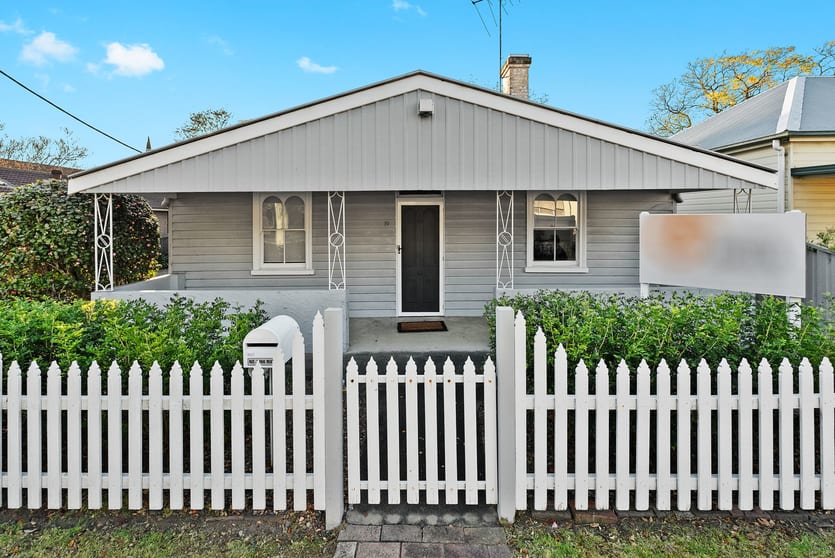 Click to view all images 19 - 21 Lemongrove Road Penrith NSW 2750 - Image 3