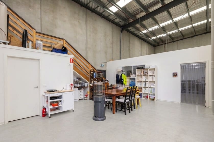 Click to view all images 10 Corvette Place Kilsyth VIC 3137 - Image 3
