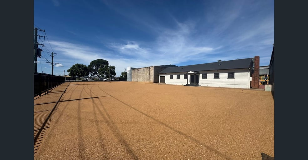 Click to view all images Lots 1 & 2/189 Talbragar Street Dubbo NSW 2830 - Image 2