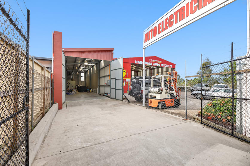 Click to view all images 28 Glasshouse Rocks Road Narooma NSW 2546 - Image 2
