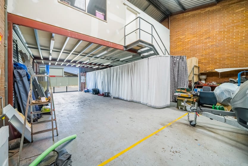 Click to view all images 4/39 Crocker Drive Malaga WA 6090 - Image 2
