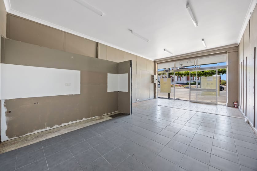 Click to view all images 206-208 Barkly Street Ararat VIC 3377 - Image 3