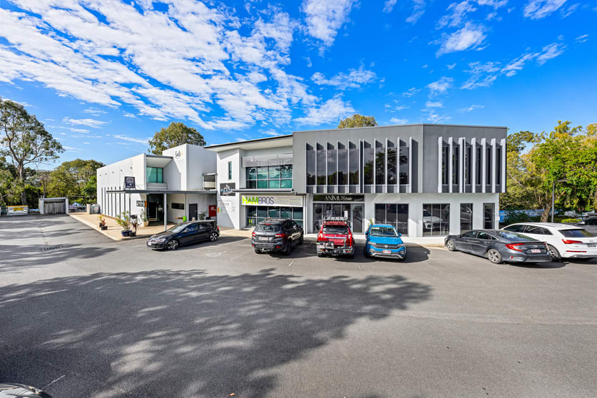 Click to view all images 6 Borthwick Avenue Murarrie QLD 4172 - Image 3
