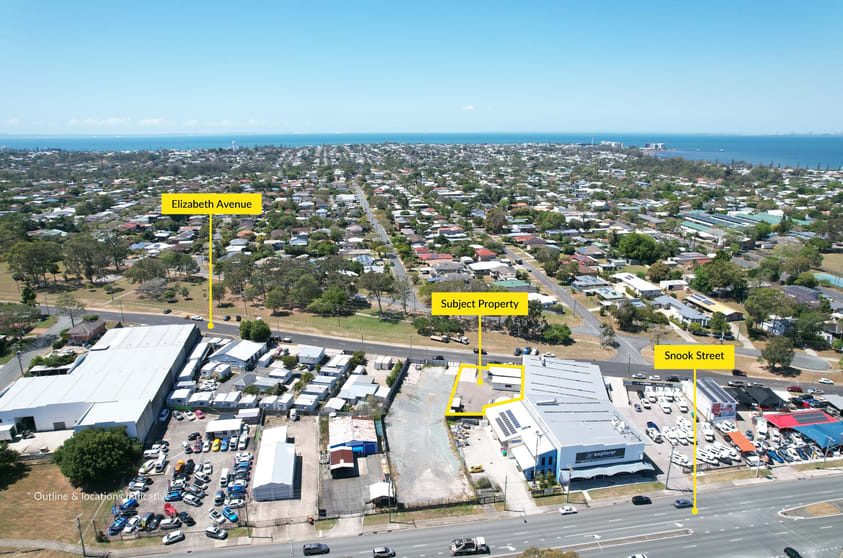 Click to view all images 215 Elizabeth Avenue Clontarf QLD 4019 - Image 2