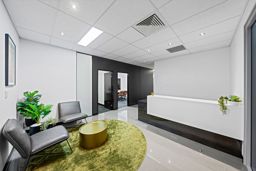 Click to view all images 8/50-56 Sanders Street Upper Mount Gravatt QLD 4122 - Image 2