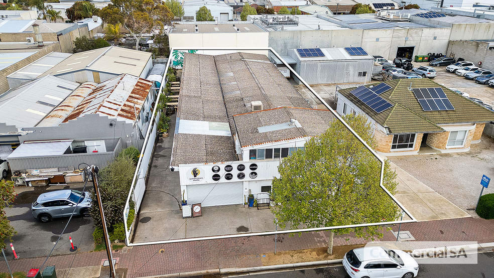 Click to view all images 13 Paringa Avenue Somerton Park SA 5044 - Image 3