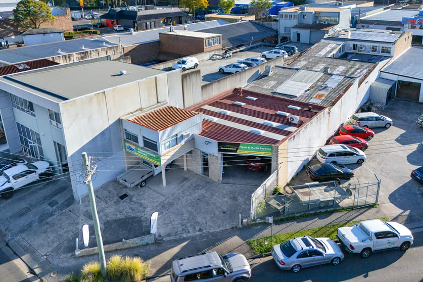 Click to view all images 15 Pattison Avenue Hornsby NSW 2077 - Image 3
