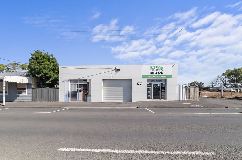 Click to view all images 177 Commercial Road Koroit VIC 3282 - Image 1