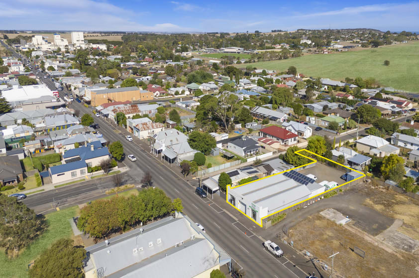 Click to view all images 177 Commercial Road Koroit VIC 3282 - Image 2