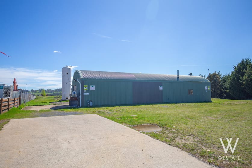 Click to view all images 72 Albion Street Oberon NSW 2787 - Image 1
