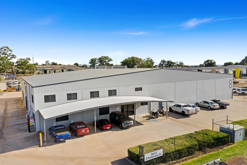 Click to view all images 8/6-8 Production Court Wilsonton QLD 4350 - Image 1