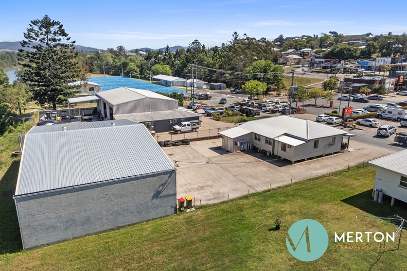 Click to view all images 19 Hyne Street Gympie QLD 4570 - Image 3