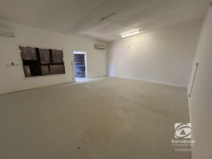 974 Central Road Tom Price WA 6751 - Image 3