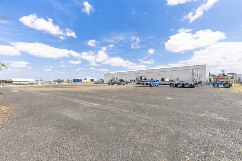 53-55 Industrial Drive Emerald QLD 4720 - Image 3