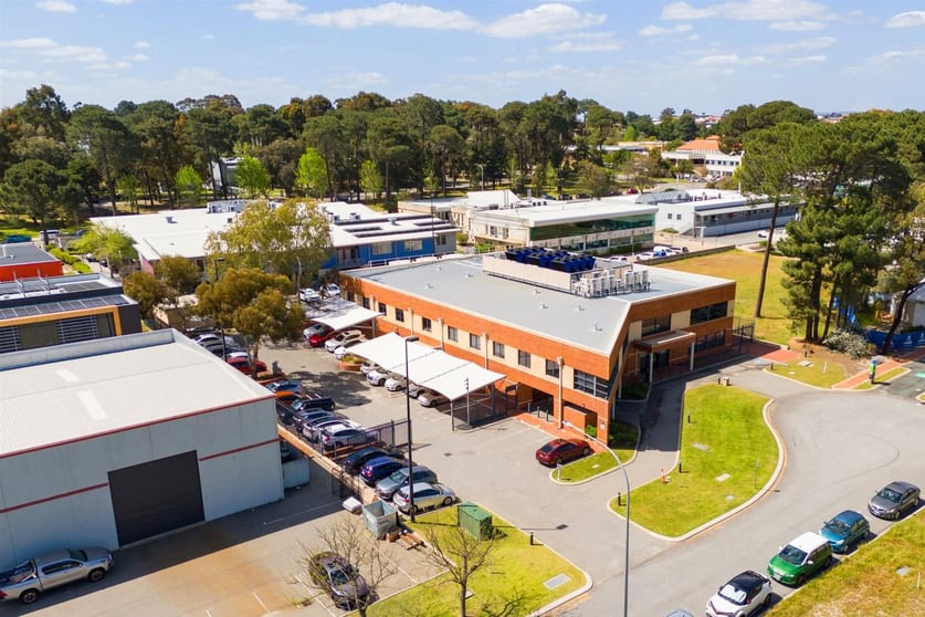 Click to view all images 5 Watts Pl Bentley WA 6102 - Image 2