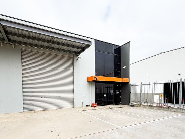 Click to view all images 19/19 Cornhill Street Ferntree Gully VIC 3156 - Image 2