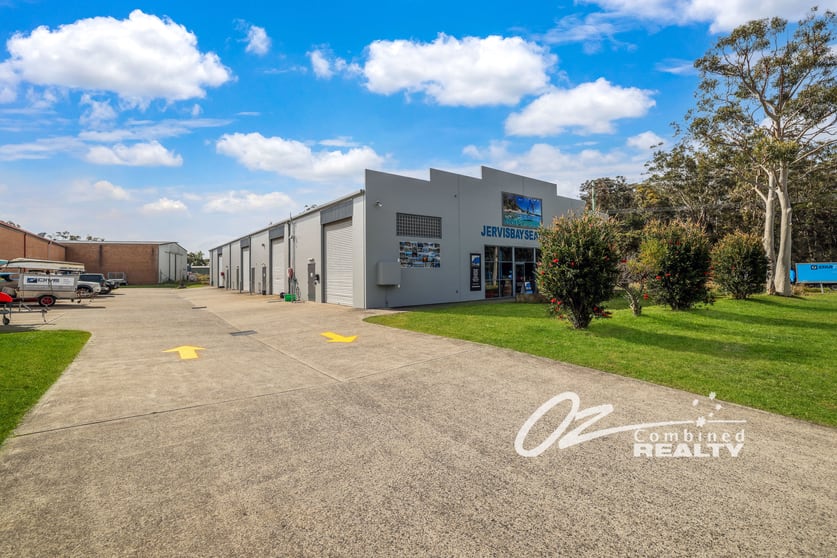 Click to view all images 2 Erina Road Huskisson NSW 2540 - Image 3