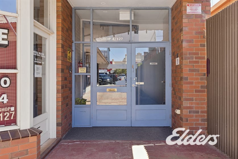 Click to view all images 4/127 Belmore Street Yarrawonga VIC 3730 - Image 2