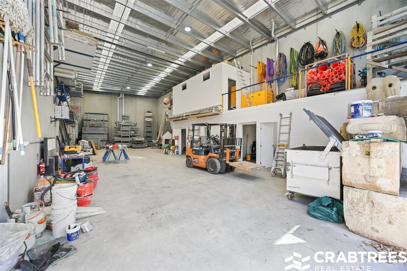 Click to view all images 11 Timor Circuit Keysborough VIC 3173 - Image 3