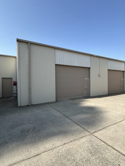 Click to view all images 2/85 Kendall Avenue Queanbeyan West NSW 2620 - Image 1