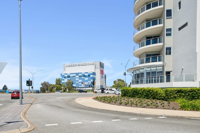 Click to view all images 1/1 Tanunda Drive Rivervale WA 6103 - Image 3