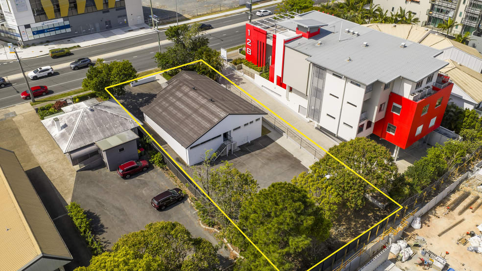 Click to view all images 132 Queen Street Southport QLD 4215 - Image 3