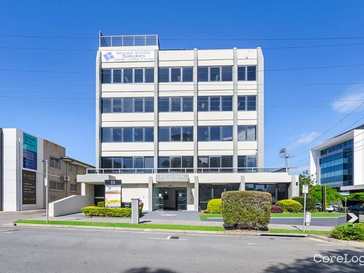 Click to view all images Unit 4/52 Davenport Street Southport QLD 4215 - Image 2