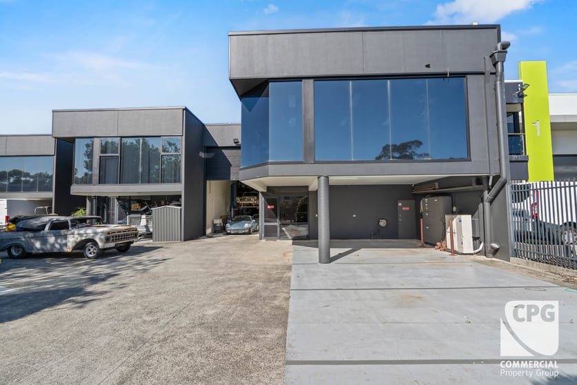 Click to view all images Unit 3/6 Adventure Place Caringbah NSW 2229 - Image 2
