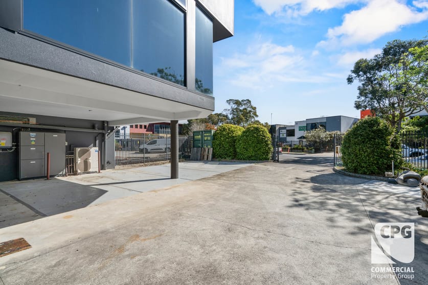 Click to view all images Unit 3/6 Adventure Place Caringbah NSW 2229 - Image 3