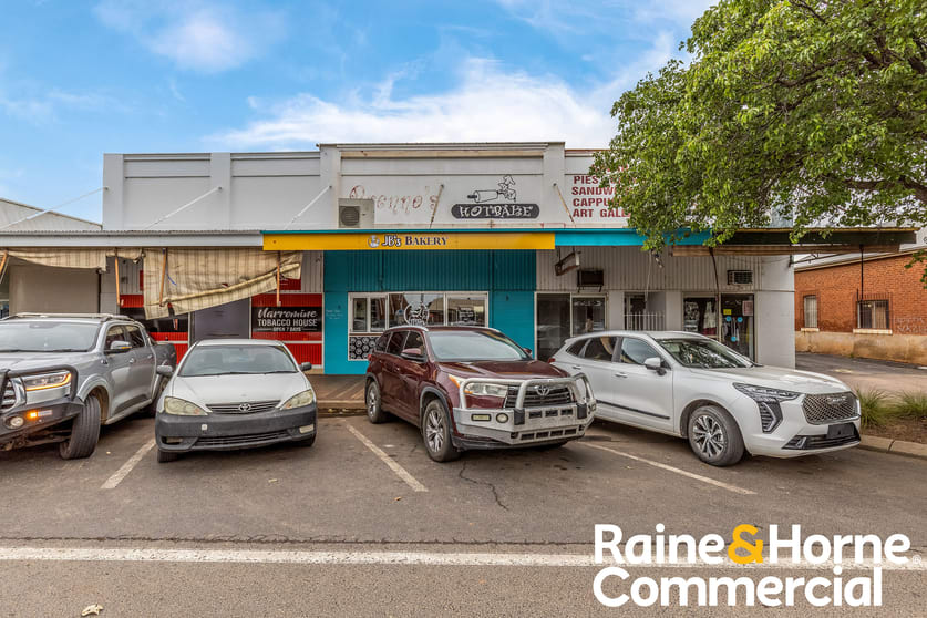 Click to view all images 71 Dandaloo Street Narromine NSW 2821 - Image 2