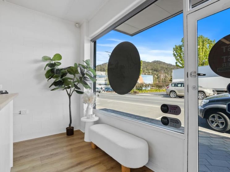 Click to view all images 26-34 Main Street Huonville TAS 7109 - Image 2