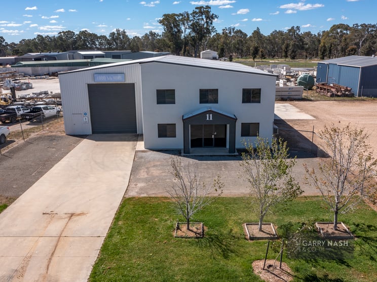 Click to view all images 11, 11A & Murrell Street Wangaratta VIC 3677 - Image 2