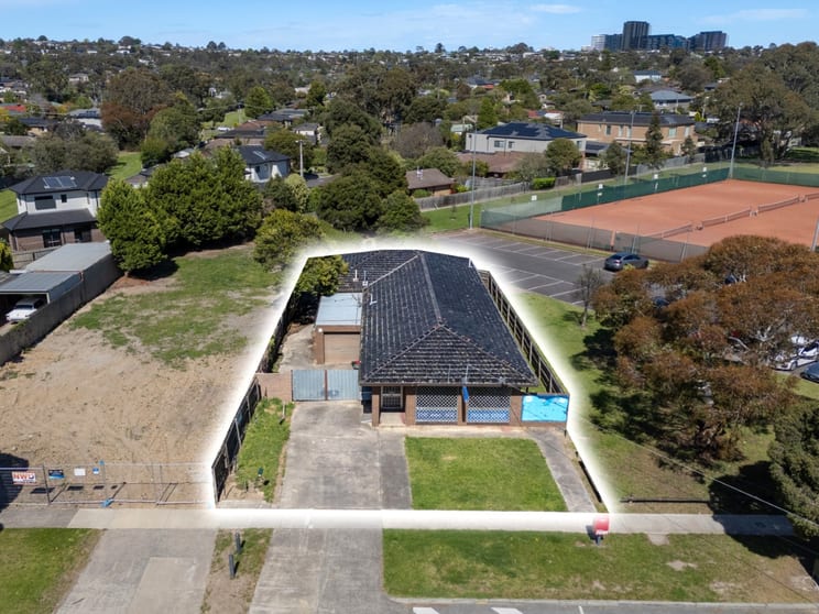 Click to view all images 97 Capital Avenue Glen Waverley VIC 3150 - Image 2
