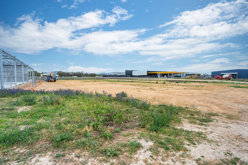 Click to view all images 9 Zinc Court Thurgoona NSW 2640 - Image 2
