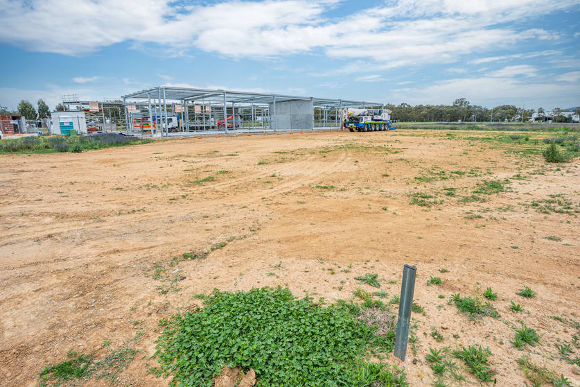 Click to view all images 9 Zinc Court Thurgoona NSW 2640 - Image 3