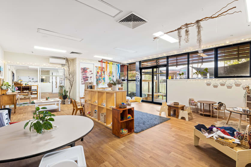 Click to view all images 23 Rosegum Road Warabrook NSW 2304 - Image 2