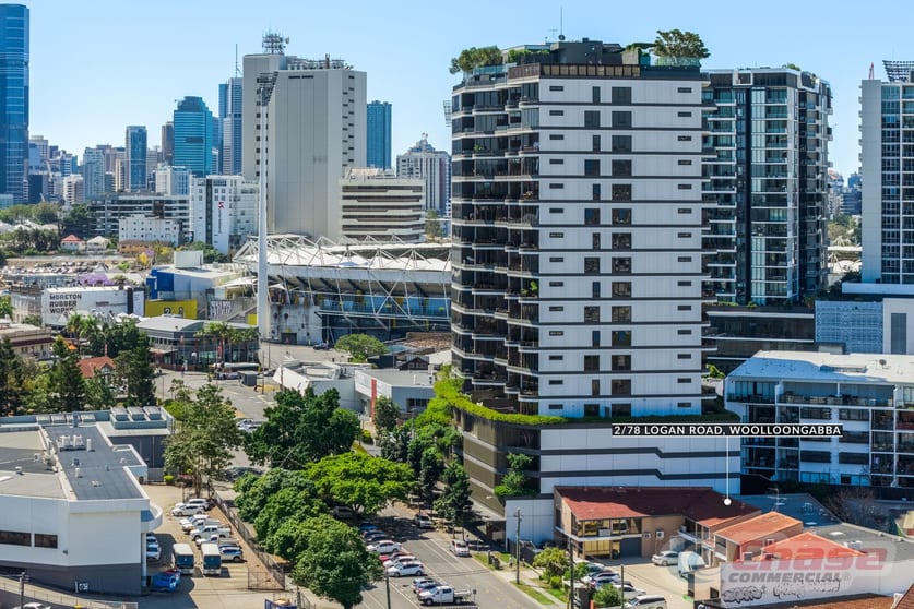 Click to view all images 2/78 Logan Road Woolloongabba QLD 4102 - Image 3