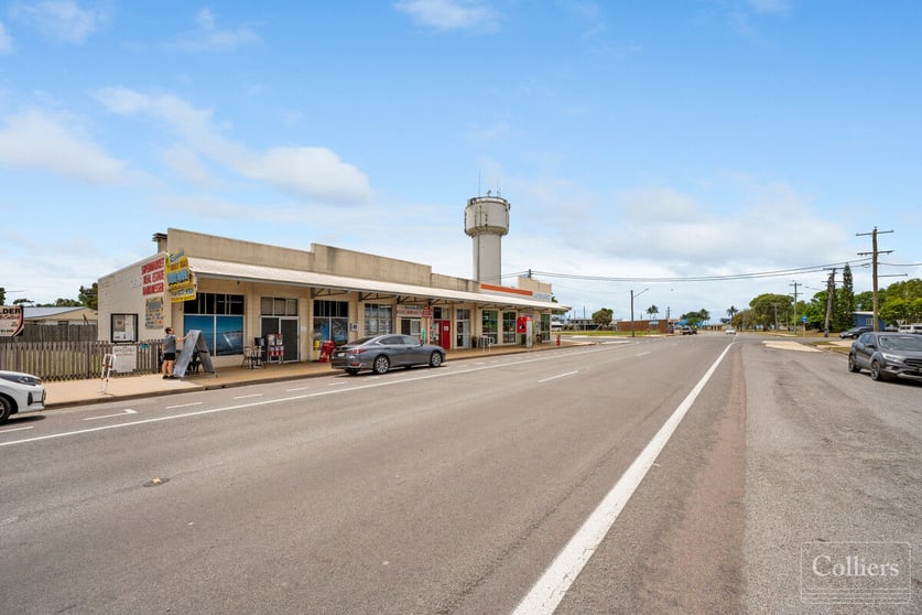 Click to view all images 14 Leichhardt Street Forrest Beach QLD 4850 - Image 3