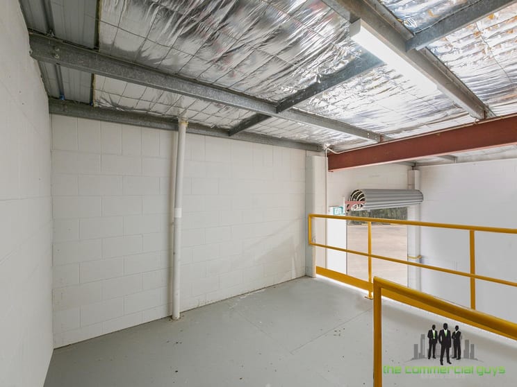 Click to view all images 4/9 Armitage Street Bongaree QLD 4507 - Image 3